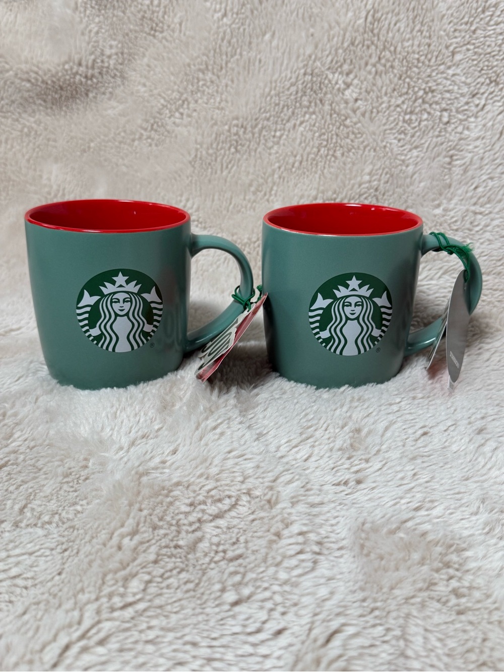 Starbucks NWT Set of 2 2022 Holiday Collection Mugs